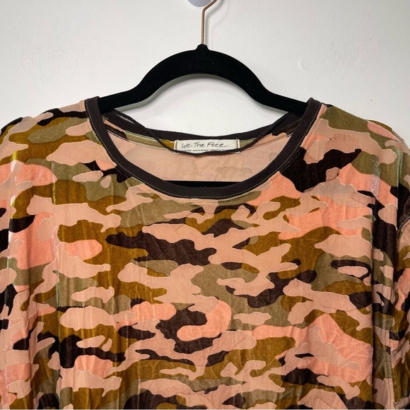 We the Free women's camo pink short sleeve burnt velvet casual sheer top in M - Picture 2 of 8